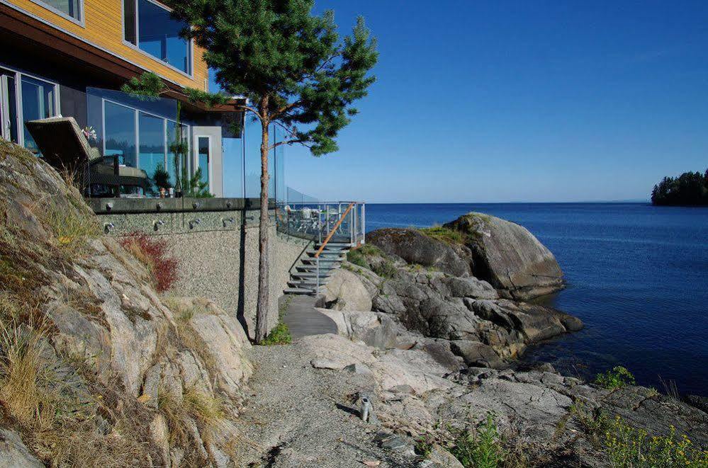Pointhouse Suites On Sargeant Bay Halfmoon Bay Eksteriør billede