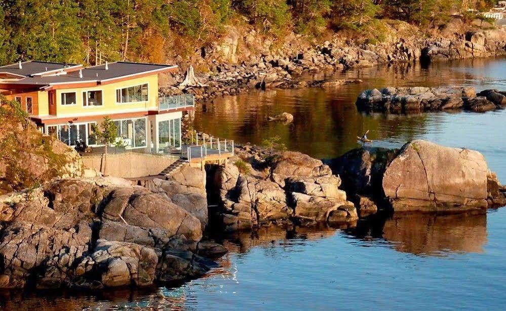 Pointhouse Suites On Sargeant Bay Halfmoon Bay Eksteriør billede