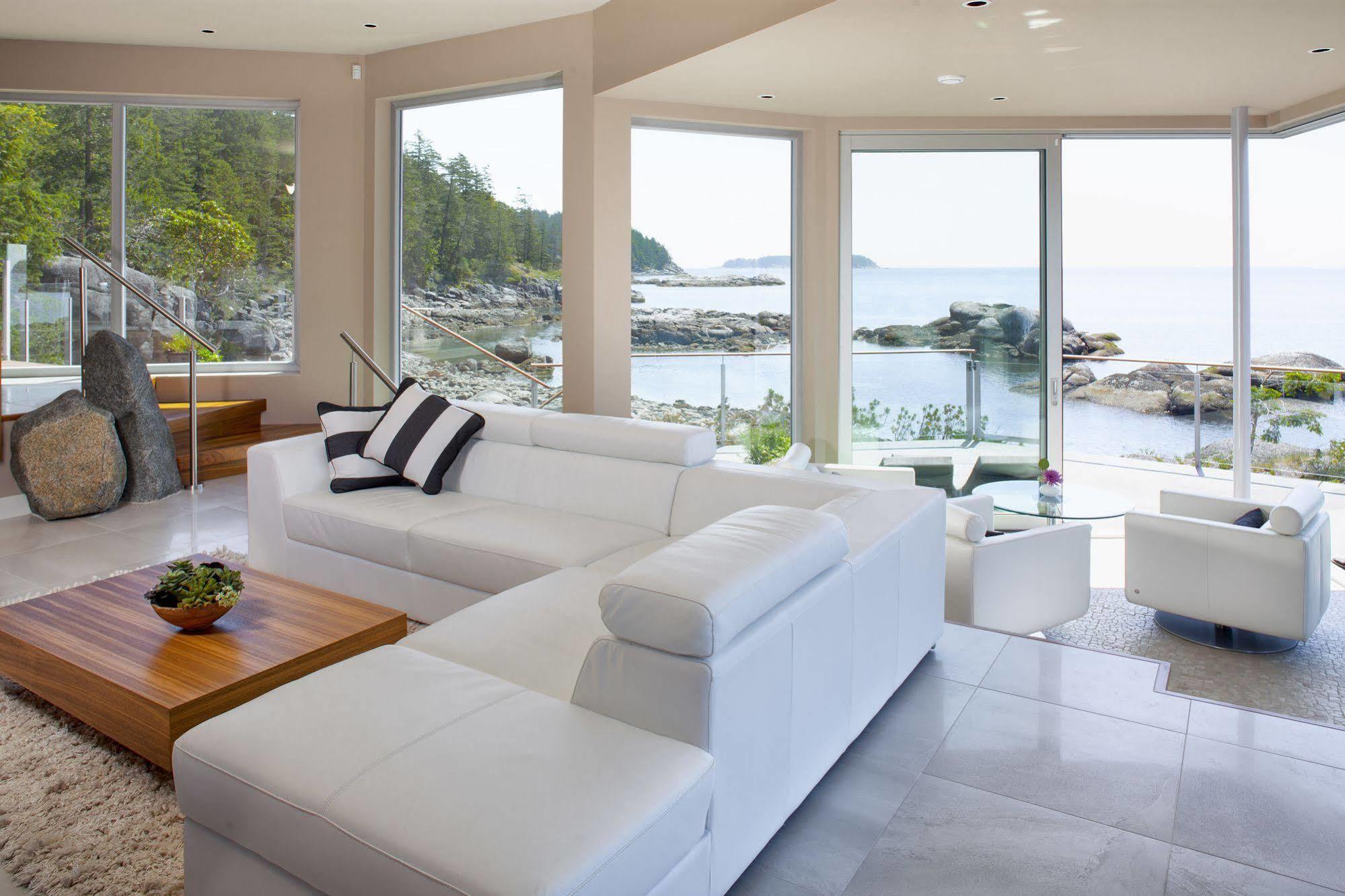 Pointhouse Suites On Sargeant Bay Halfmoon Bay Eksteriør billede